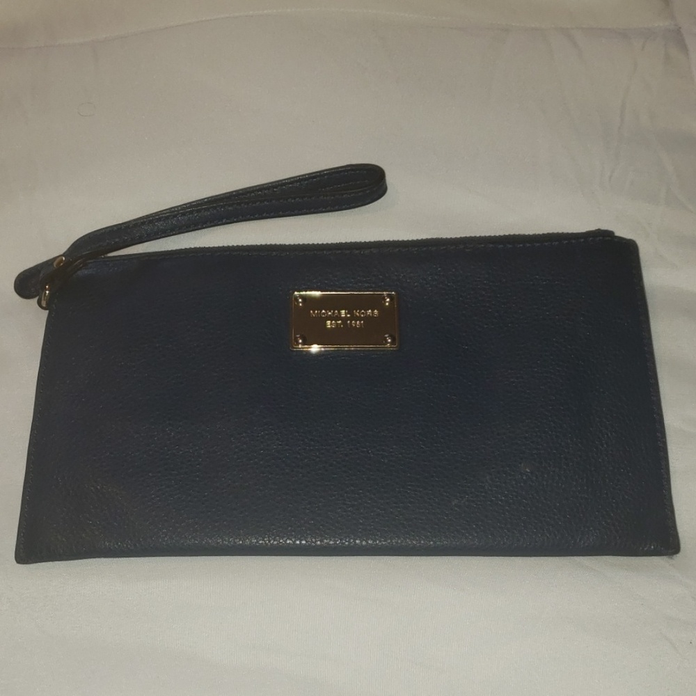 Michael Kors wristlet